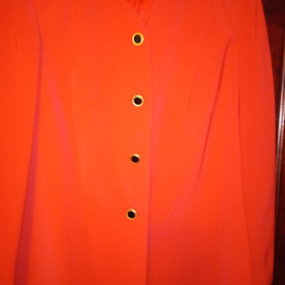 CHURCH FLOW!! 2-piece fuchsia pink & black skirt suit with black & gold buttons - Picture 5 of 6